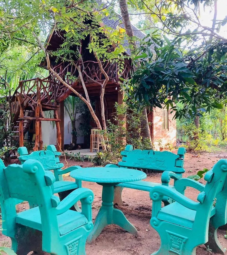 Guest house Sigiri Lodge Tree House Sigiriya