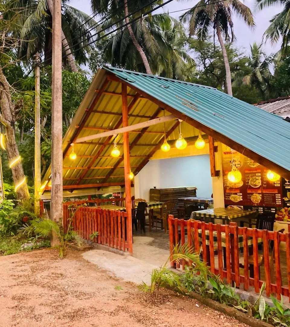 Sigiri Lodge Tree House Sigiriya